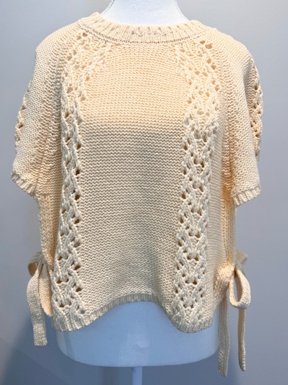 DELUC Chunky Knit Sweater Size Medium NWT